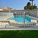 With Pool, Chill-out & Bbq Holiday home *