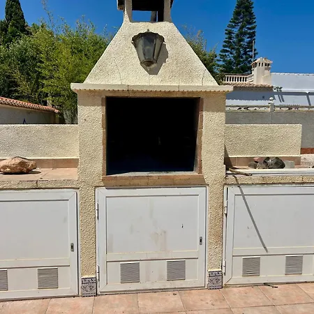 Holiday home With Pool, Chill-out & Bbq Torrevieja