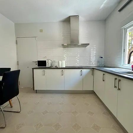 Feriehus With Pool, Chill-out & Bbq Torrevieja