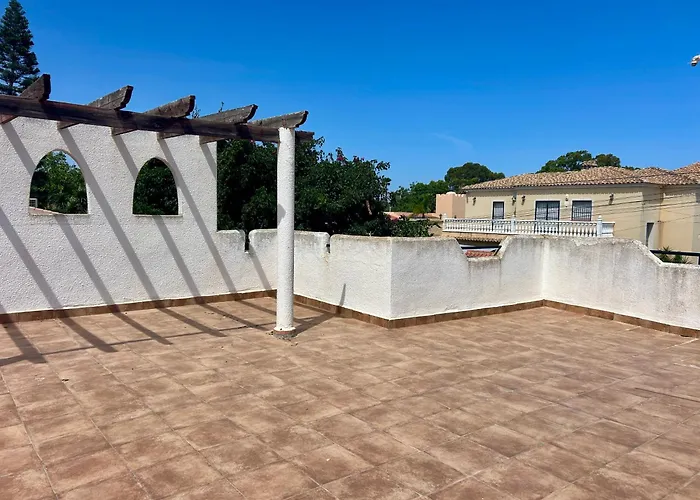 With Pool, Chill-out & Bbq Holiday home Torrevieja