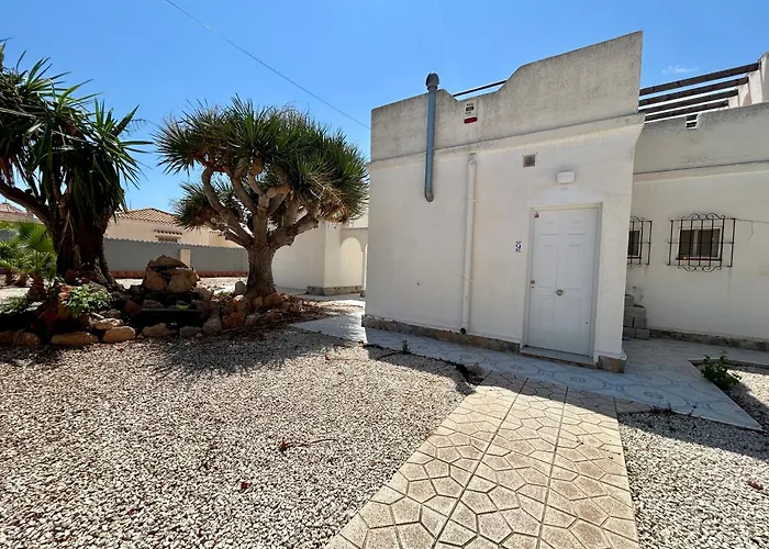 Holiday home With Pool, Chill-out & Bbq Torrevieja