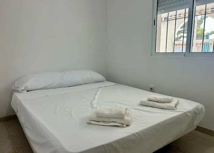 Holiday home With Pool, Chill-out & Bbq *