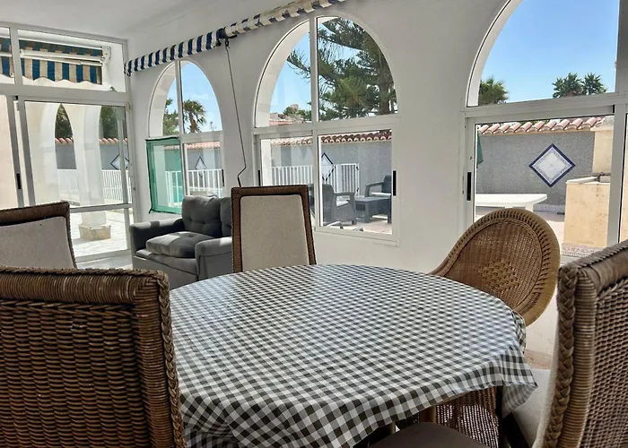 With Pool, Chill-out & Bbq * Torrevieja