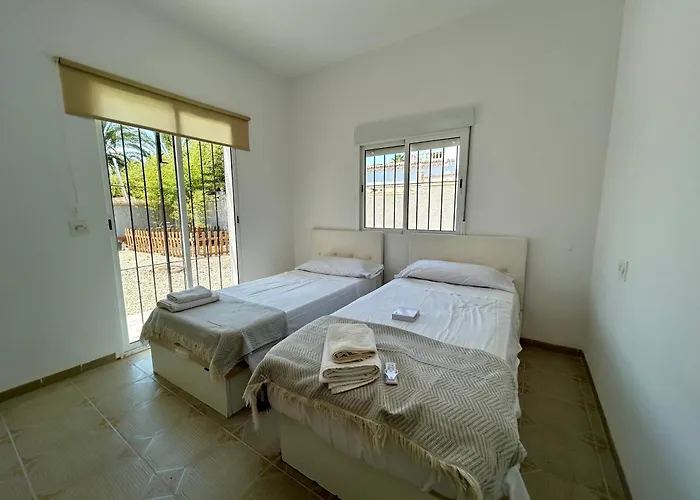 With Pool, Chill-out & Bbq Nyaraló